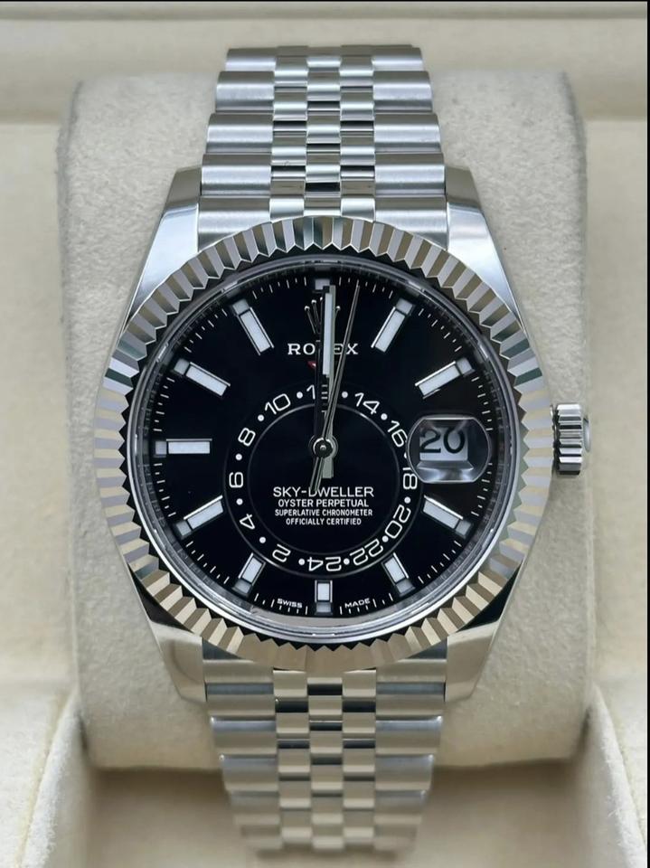 Sky-Dweller automatic luxury watch with black dial and Jubilee bracelet