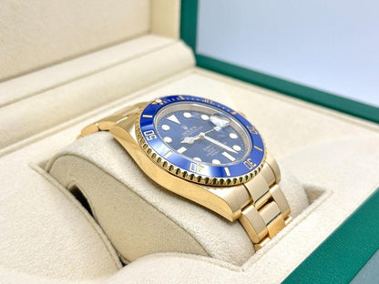 Submariner Date automatic luxury watch with blue dial and blue ceramic bezel