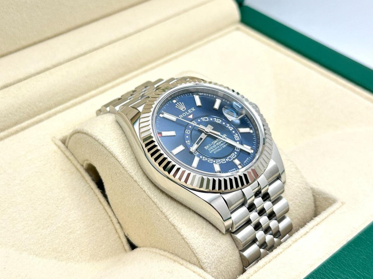 Sky-Dweller automatic luxury watch with blue dial and Jubilee bracelet