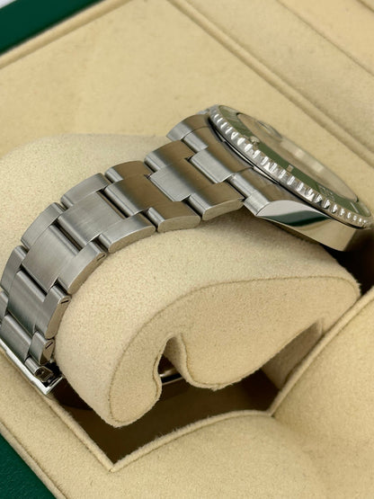 Rolex Submariner Date Automatic Luxury Watch